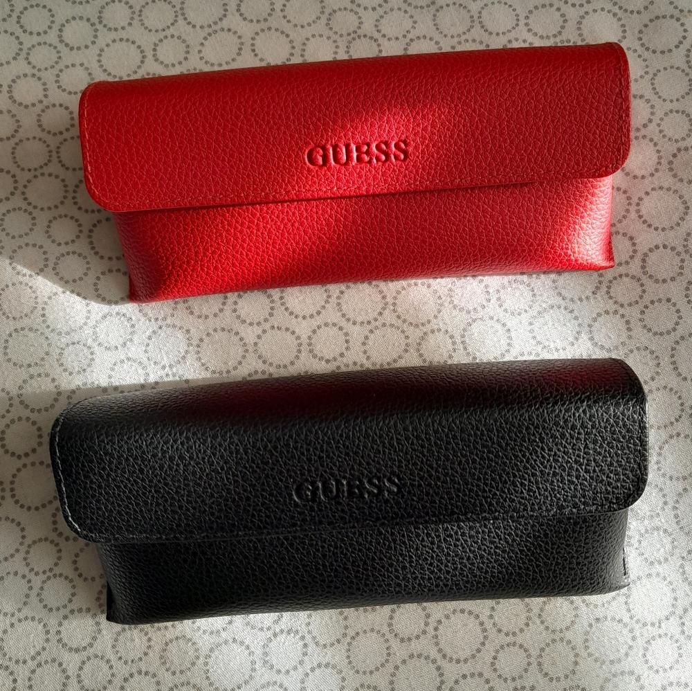 GUESS GLASS CASES NWOT